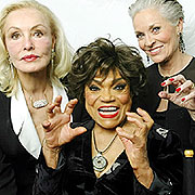 17-catwomen-inside.jpg